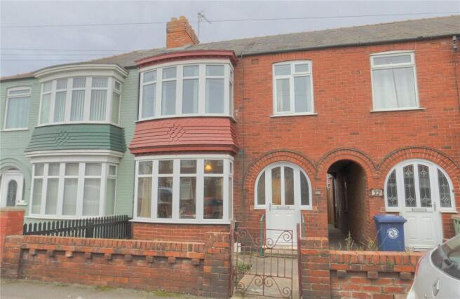 3 bed property, in Buckingham Road, £125,000