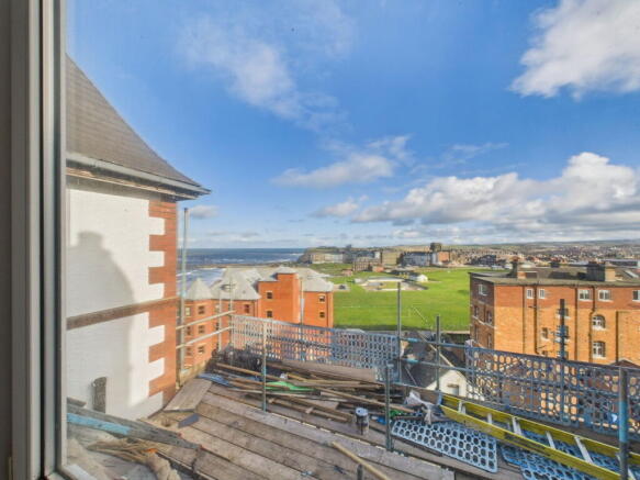 2 bed property, in Argyle Road, £125,000