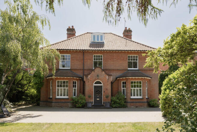 6 bed property, in Newmarket Road, £1,250,000