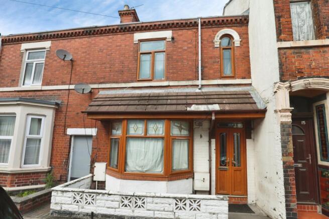 4 bed property, in Ashford Street, £190,000
