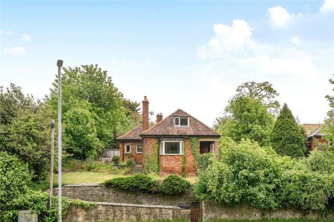 4 bed property, in Mudford Road, £250,000