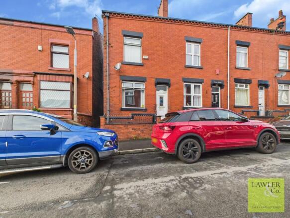 4 bed property, in West Street, £215,000