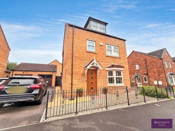 4 bed property, in Dovecote, £360,000