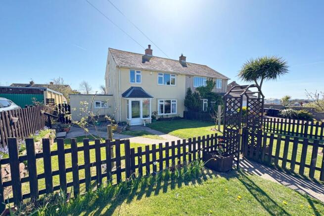 3 bed property, in Gosforth Road, £195,000