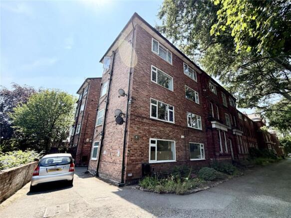 1 bed property, in Park Terrace, £95,000