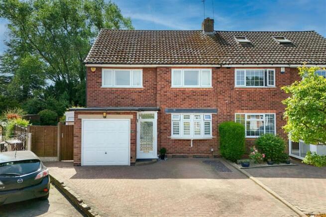 3 bed property, in Rushleigh Road, £399,950