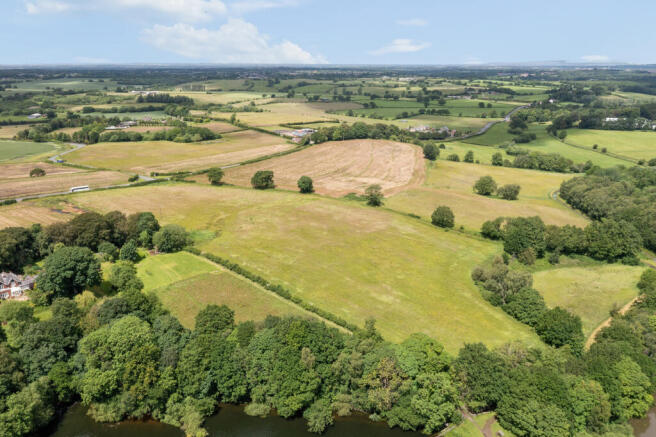 Land, in Land at Worthington Hall Farm, £30,000