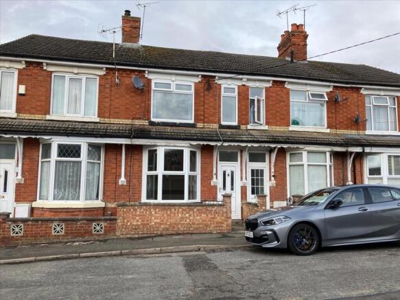 3 bed property, in Clare Street, £187,500