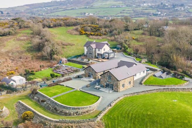 5 bed property, in Amlwch LL68, £1,250,000