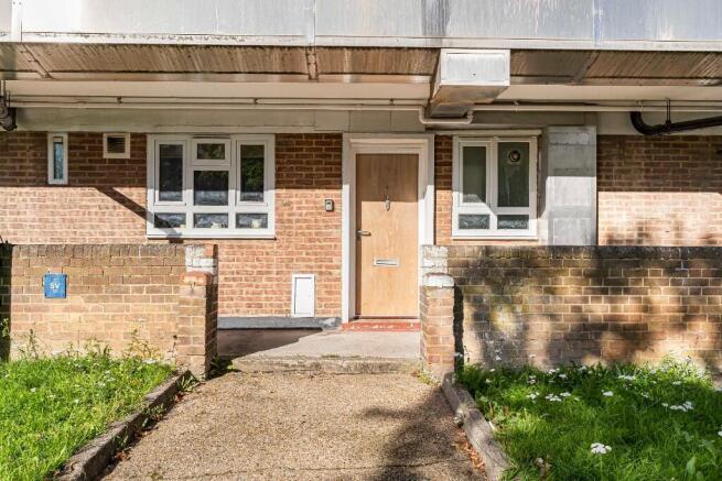 1 bed property, in Flat 4, £175,000