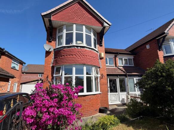 3 bed property, in Haig Road, £360,000