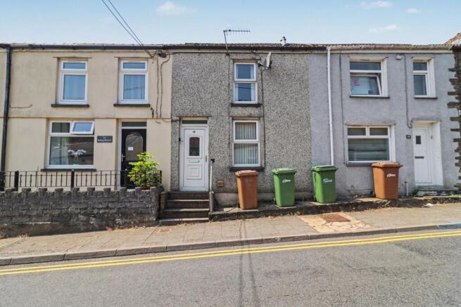 2 bed property, in Deri, £85,000