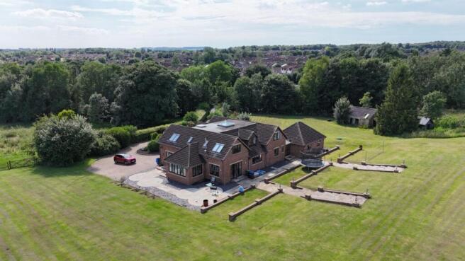 7 bed property, in Rushyford, £1,209,000