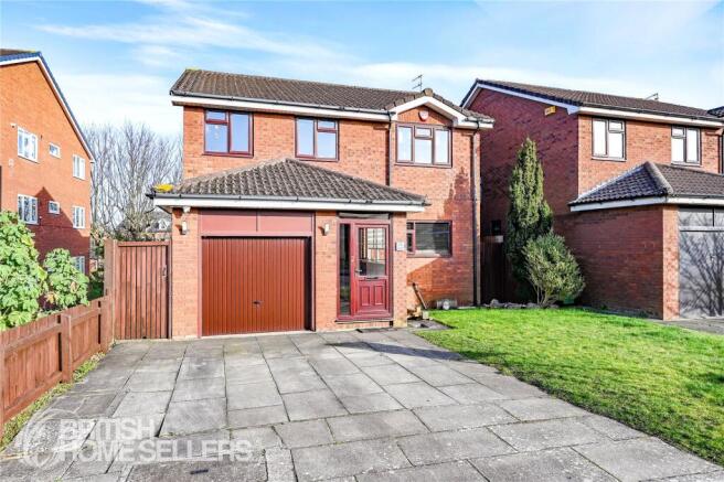 4 bed property, in Lancaster Close, £440,000