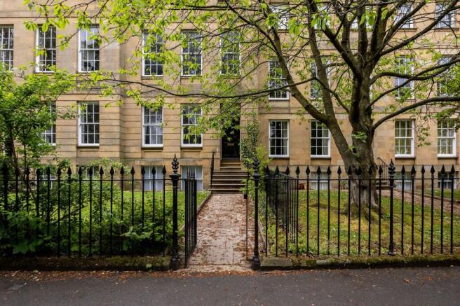 1 bed property, in Leazes Terrace, £215,000