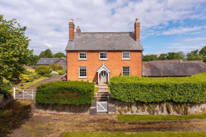 7 bed property, in Bromyard, £1,350,000