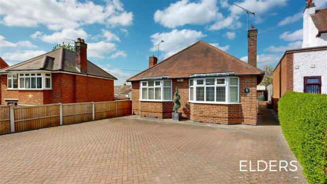 2 bed property, in The Bungalow, £165,000