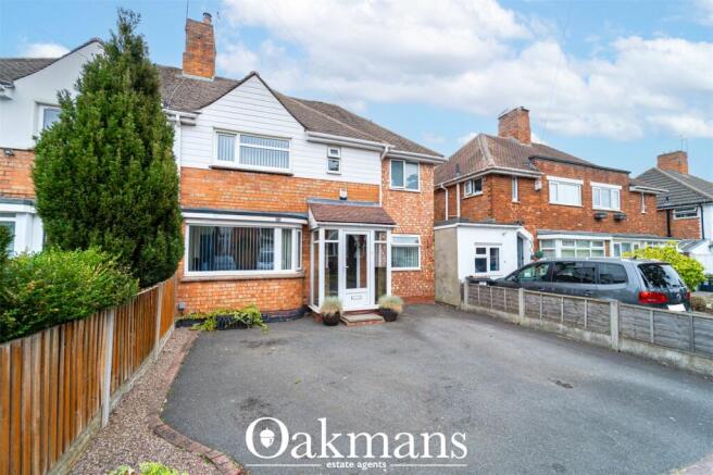 3 bed property, in Hill Top Road, £325,000