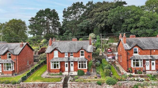 3 bed property, in Foxt Road, £290,000