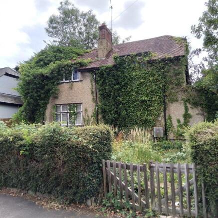 4 bed property, in 5 Bourne Road, £850,000