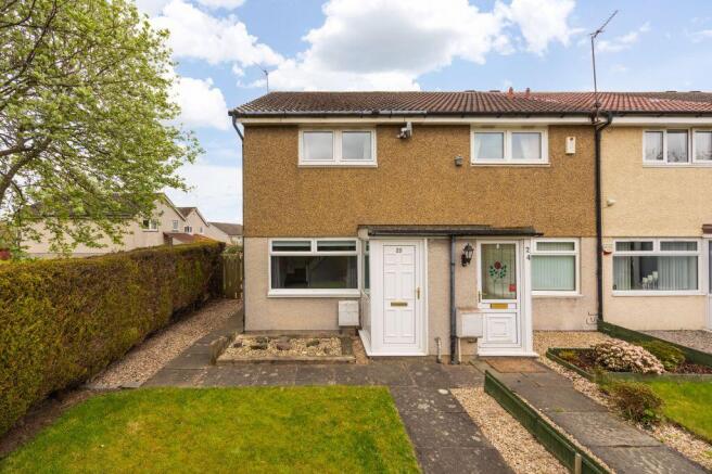 2 bed property, in 25 Waugh Path, £190,000