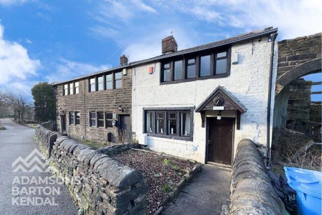 2 bed property, in Barnards Farm, £265,000