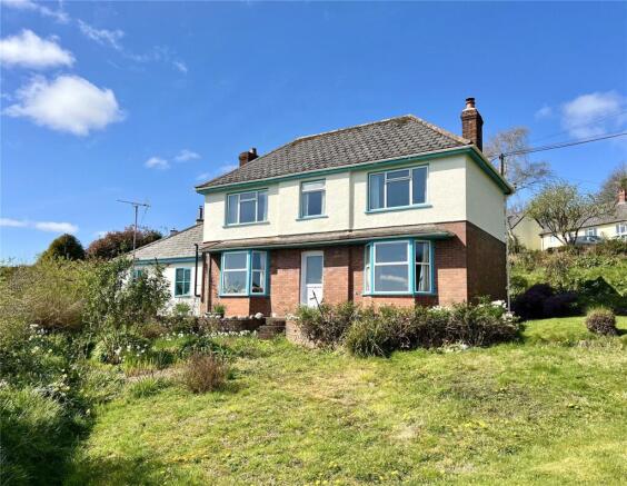 3 bed property, in Brompton Regis, £410,000