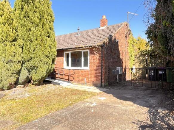 2 bed property, in The Wheatlands, £160,000