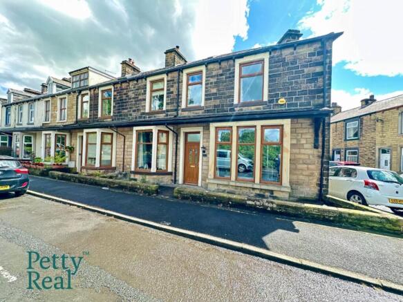 4 bed property, in Mount Street, £225,000