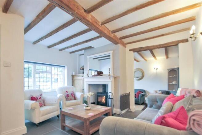2 bed property, in Church View, £210,000