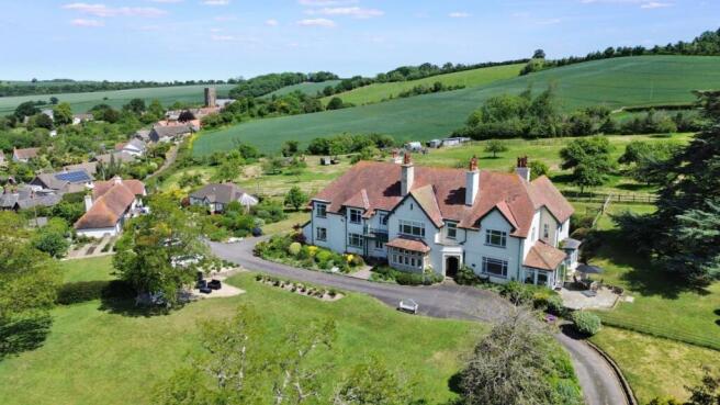 7 bed property, in Old Cleeve, £1,400,000