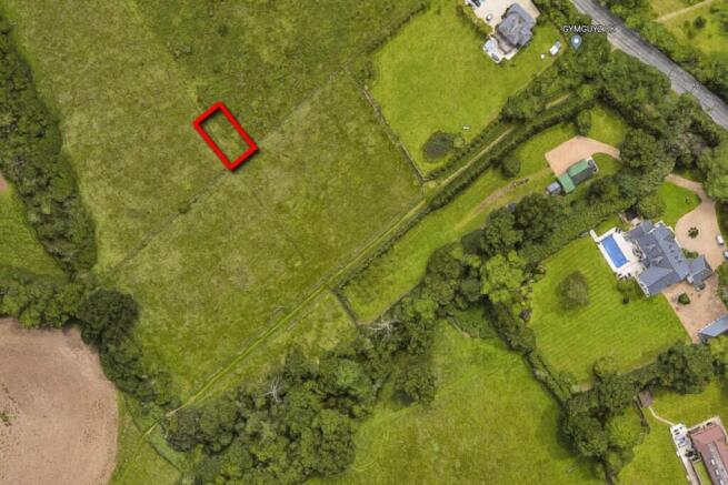 Land, in Radlett, £1,000