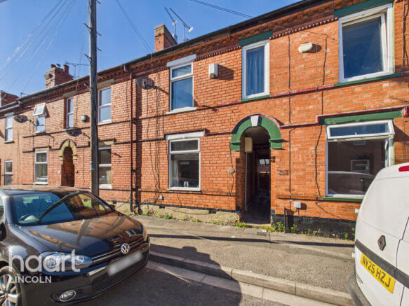 2 bed property, in Tealby Street, £130,000