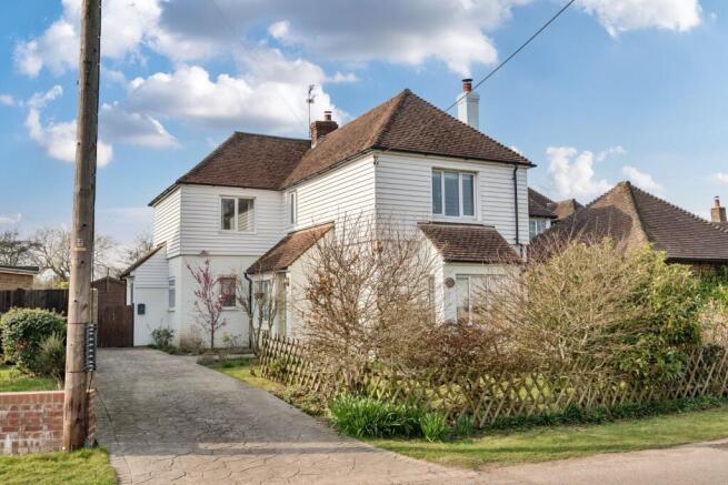 4 bed property, in Minnis Lane, £675,000