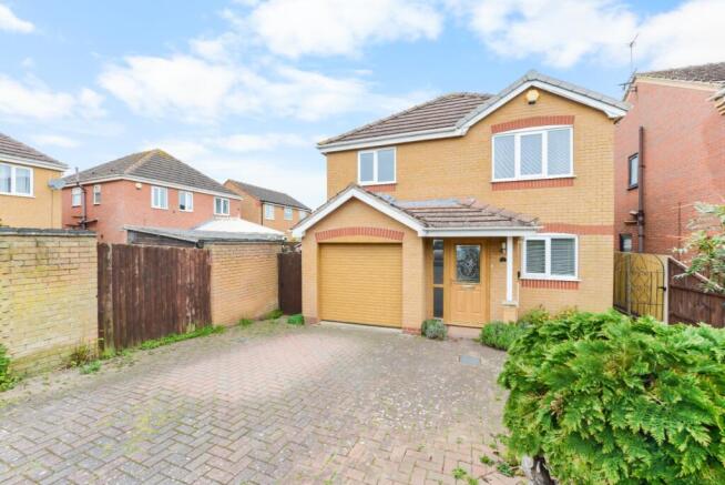 3 bed property, in Orchid Road, £269,500