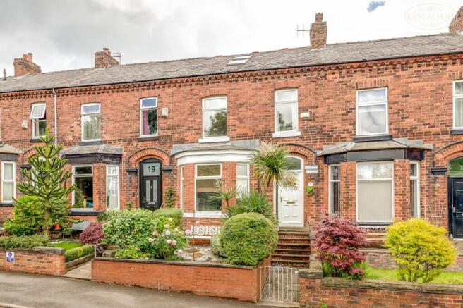 4 bed property, in Ramsbottom Road, £205,000