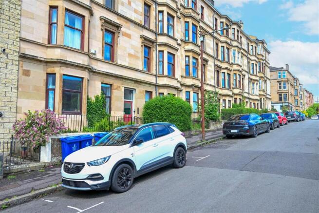 2 bed property, in Kirkland Street, £174,995