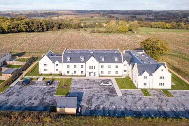 2 bed property, in Riverview, £425,000