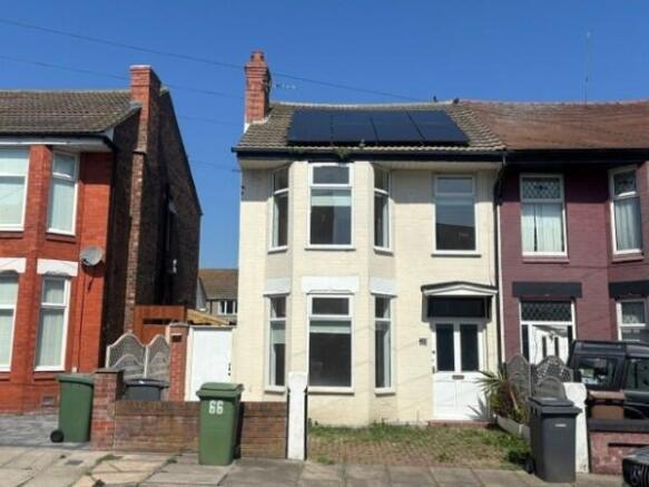 4 bed property, in 66 Easton Road, £150,000