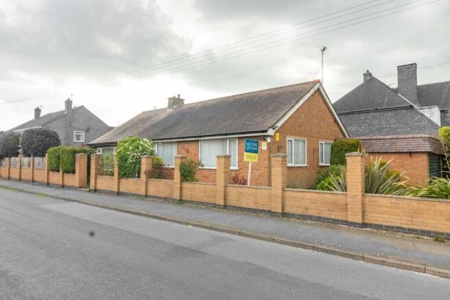 3 bed property, in Maple Way, £310,000
