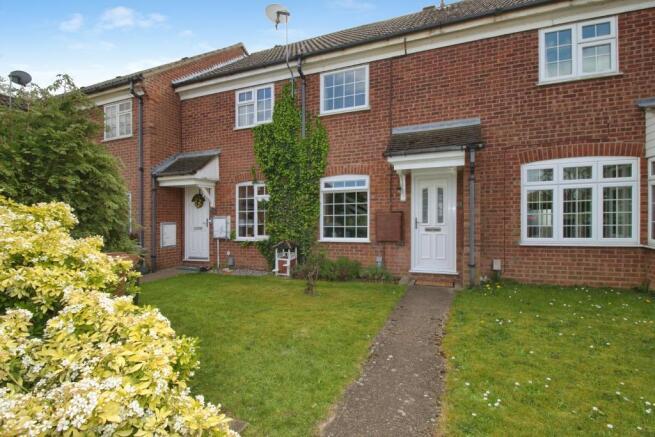 2 bed property, in Alconbury Close, £189,000