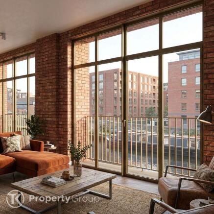 2 bed property, in Hulme Hall Road, £233,000