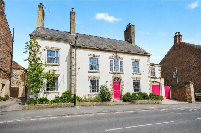 7 bed property, in Park Street, £775,000