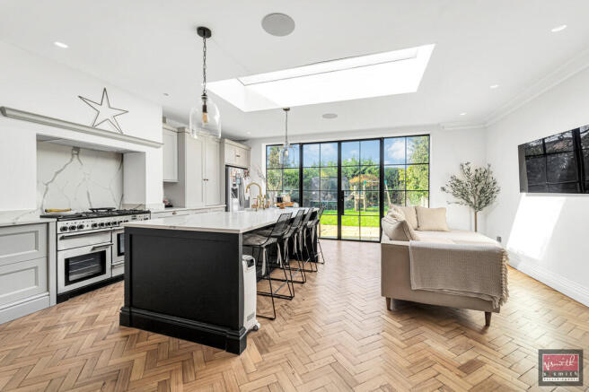 3 bed property, in Ashford Road, £750,000