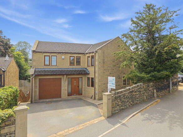 5 bed property, in Yew Tree Road, £595,000