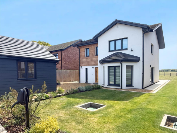 4 bed property, in West Harling Road, £700,000