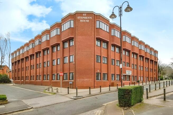 2 bed property, in Prospect Hill, £110,000