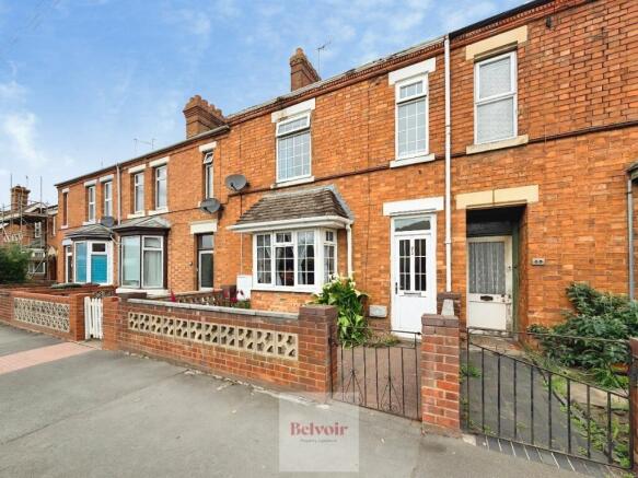 3 bed property, in Elm Road, £270,000