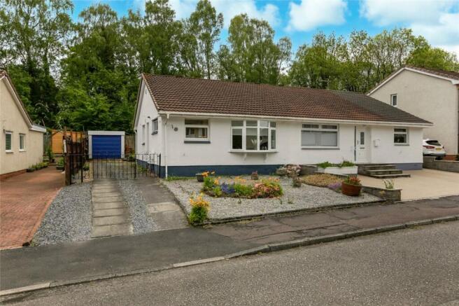 2 bed property, in Afton Gardens, £160,000