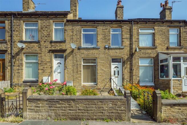 3 bed property, in Adelphi Road, £170,000